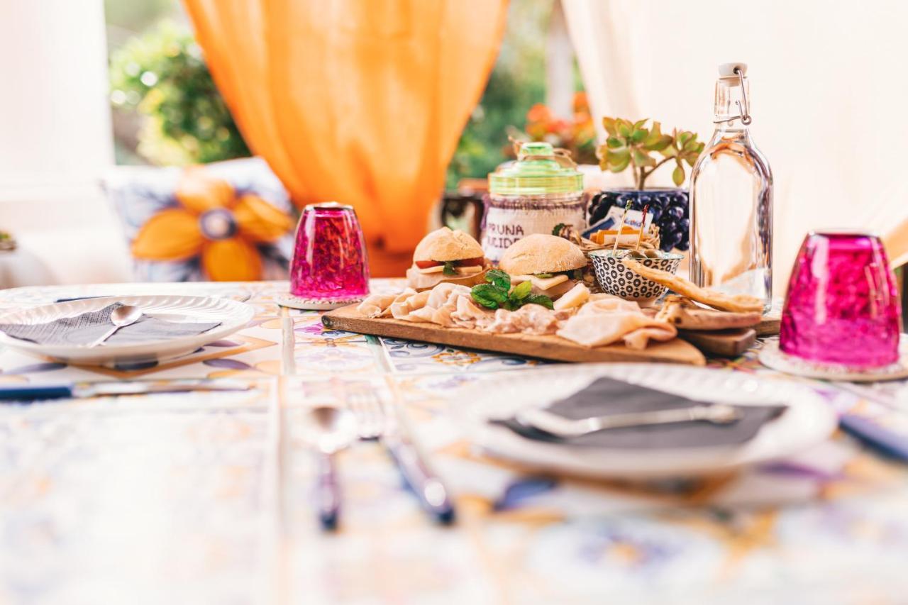 Lauricella Bed And Breakfast リーパリ エクステリア 写真